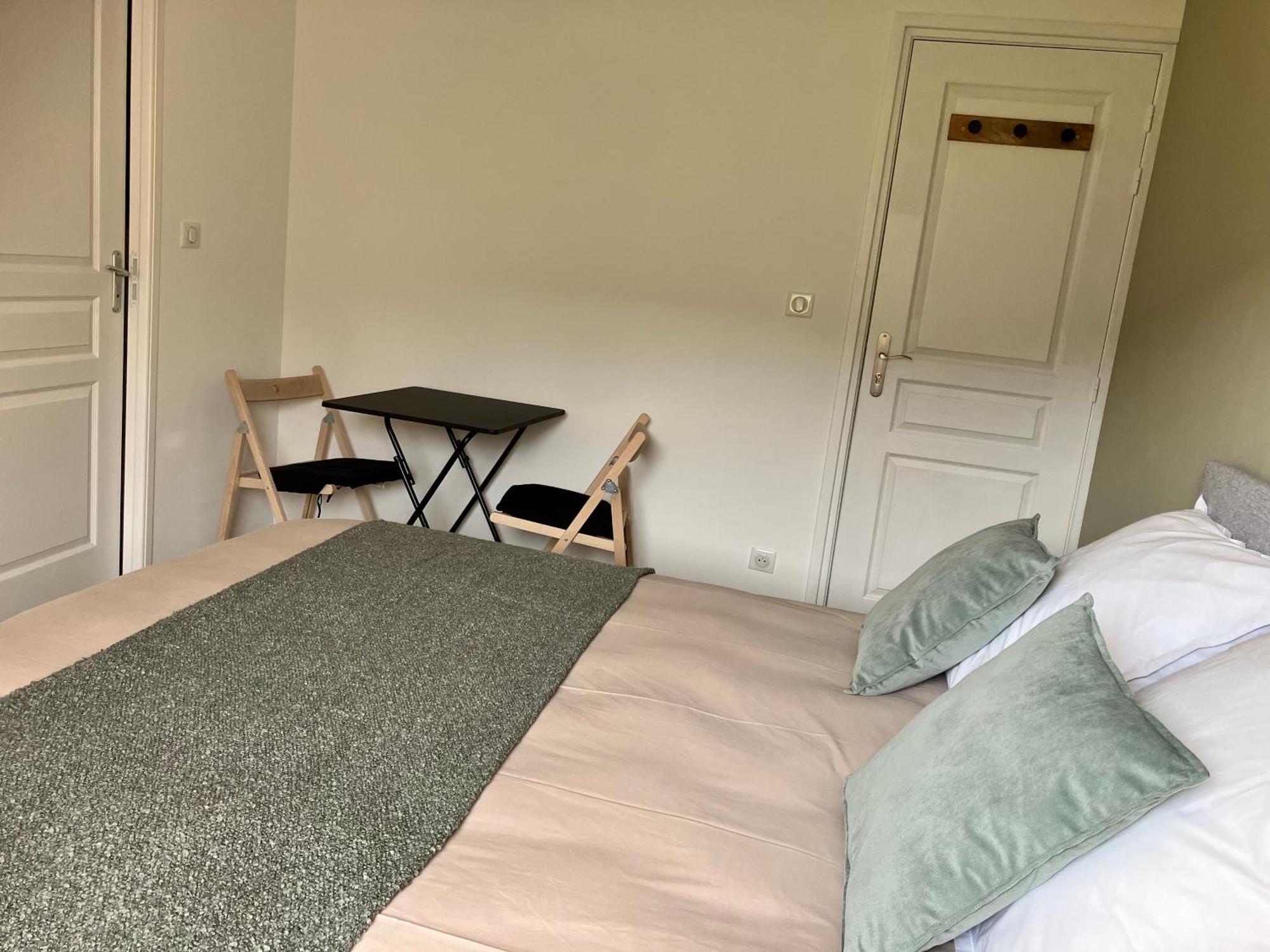 La Gentiane Bed and Breakfast Le Falgoux Εξωτερικό φωτογραφία